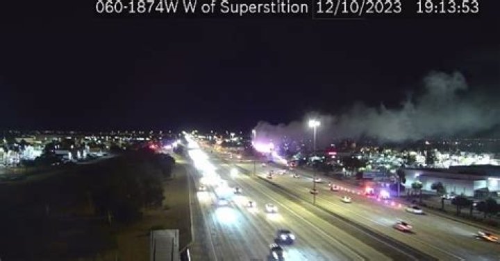 2 killed in fiery Mesa crash on US 60
