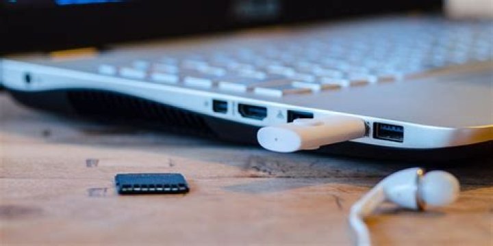 7 Ways to Remove an External USB Drive in Windows 11