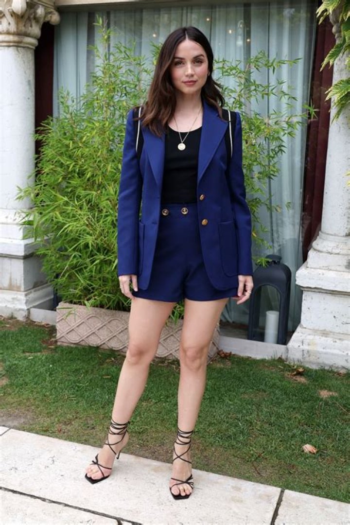A Comprehensive Guide To Ana De Armas Height: Facts And Insights