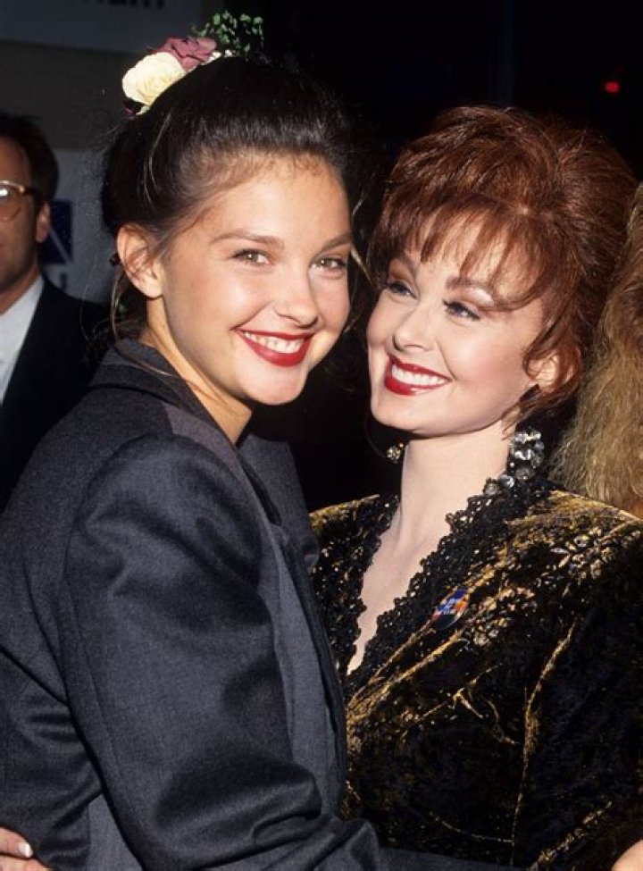 A Deep Dive Into Ashley Judd's Relationships