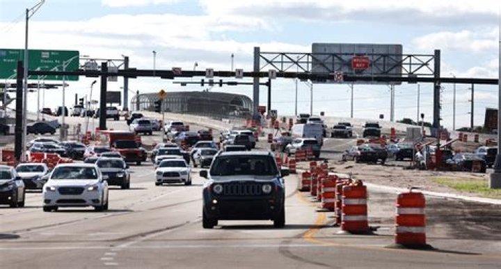 	A newly redesigned I-95 exit will be closed for a weekend. Expect detours in Boca Raton.	