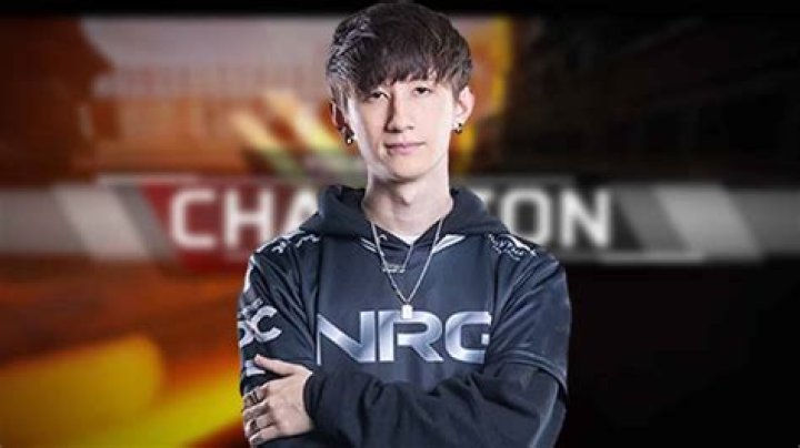Aceu reveals why he quit competing in Apex Legends