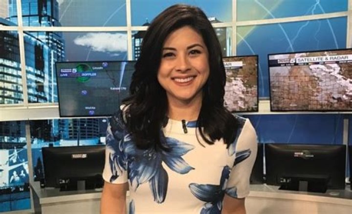 Alena Lee Bio, Age, Height, Husband, Salary, Net Worth, KCTV