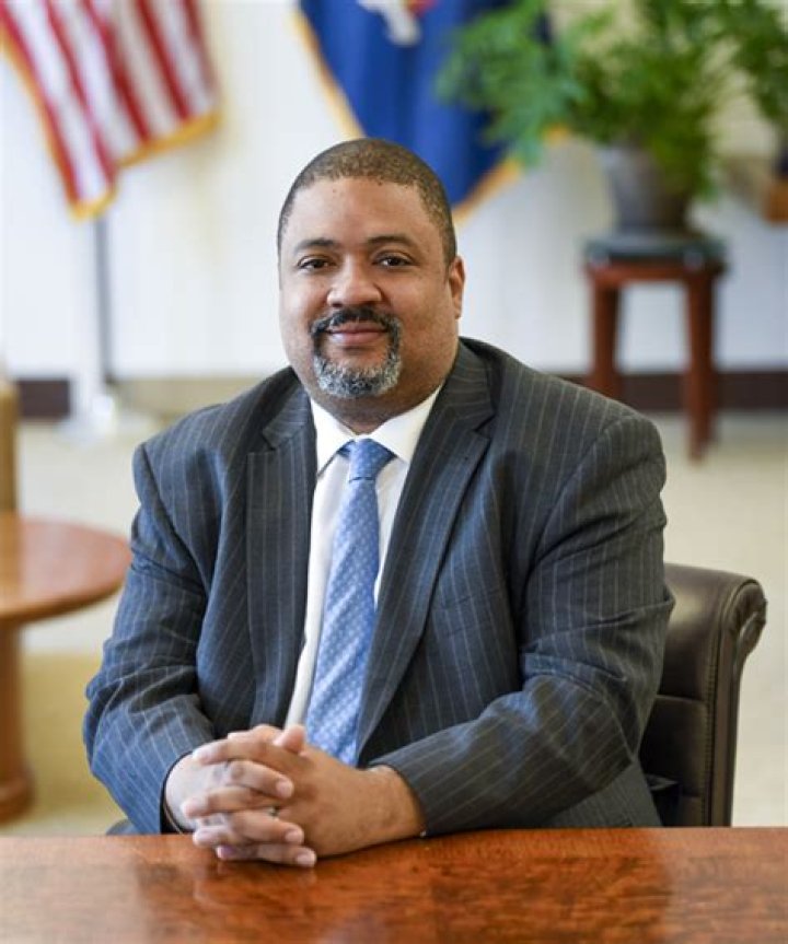 Alvin Bragg (Manhattan District Attorney) Bio, Age, Height, Wife, Net Worth