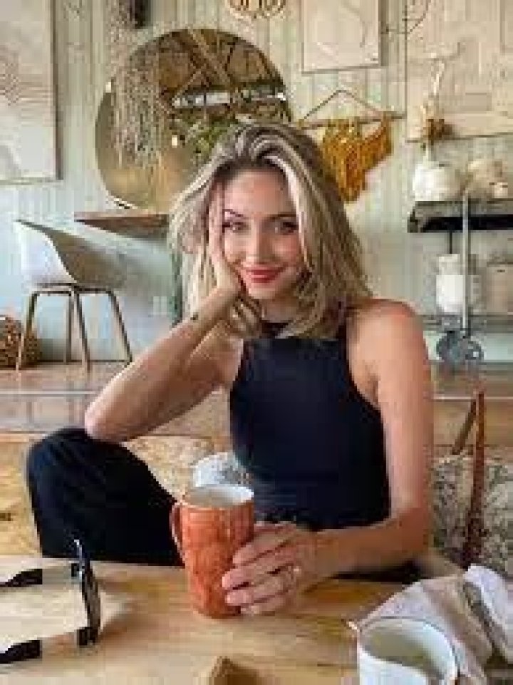 Amber Scott: Wiki, Bio, Age, Height, Youtube Channel, Full Name, Bf
