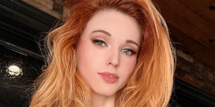 Amouranth makes 