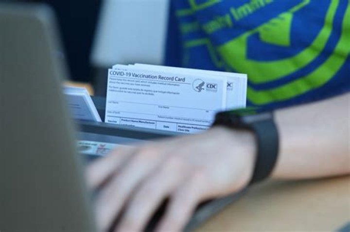 	Aprueban tarjetas de identificación para indocumentados en Miami-Dade	