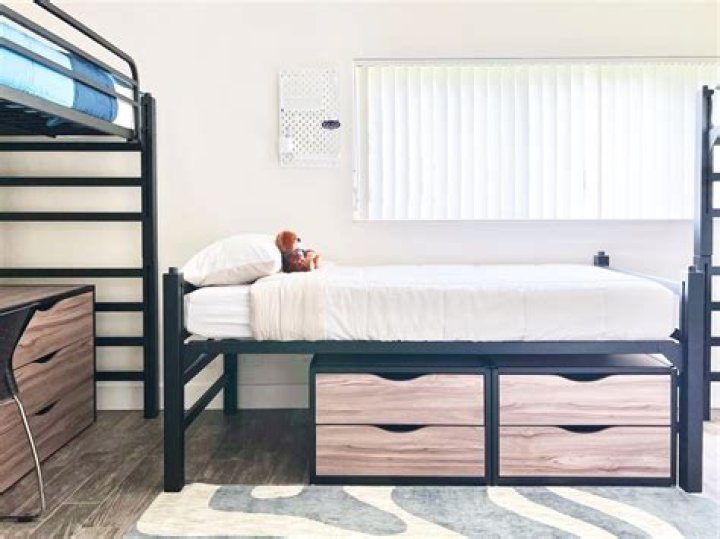 	As FAU adds more on-campus housing, Boca Raton considers where else students can live	