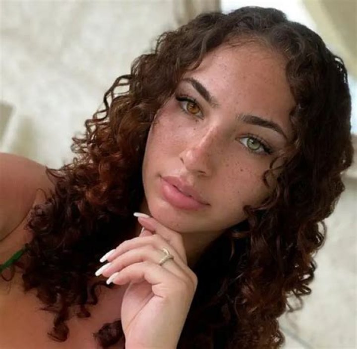 Ash Kaashh: Wiki, Bio, Age, Height, Career, Parents, Boyfriend, Net Worth