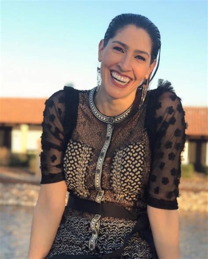 Ashley Grace Perez - Bio, Age, Net Worth, Height, Single, Nationality, Body Measurement, Career