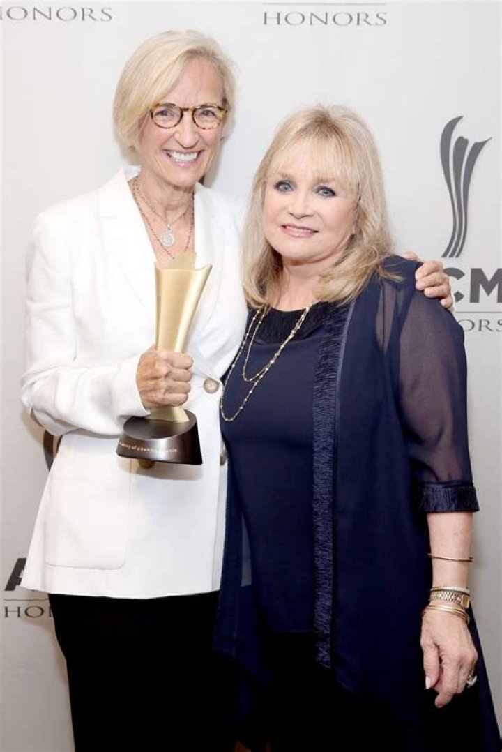 Barbara Mandrell Net Worth | Age, Height, Weight, Dating And More