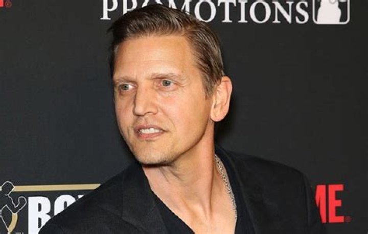 Barry Pepper Net Worth 2024