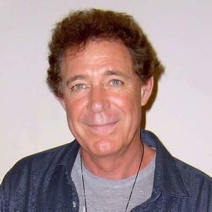Barry Williams - Bio, Age, Career, Net Worth, Married, Facts