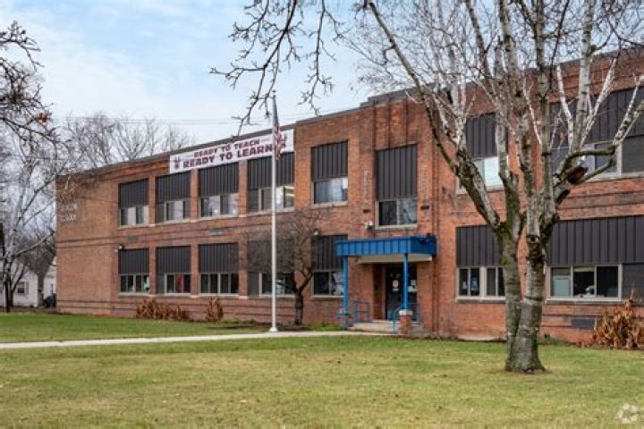 Beacon Elementary School - Harper Woods