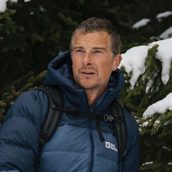 Bear Grylls - Bio, Age, Net Worth, Height, Married, Nationality, Career, Wiki
