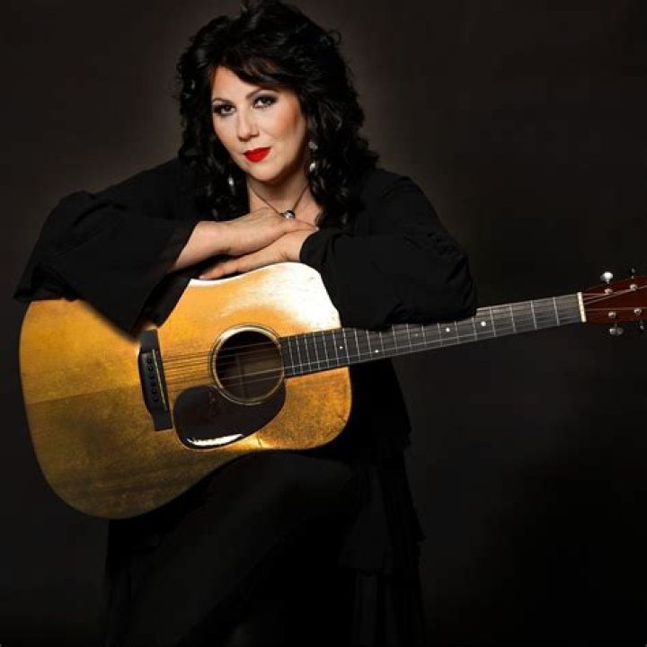 Becky Isaacs Net Worth 2024