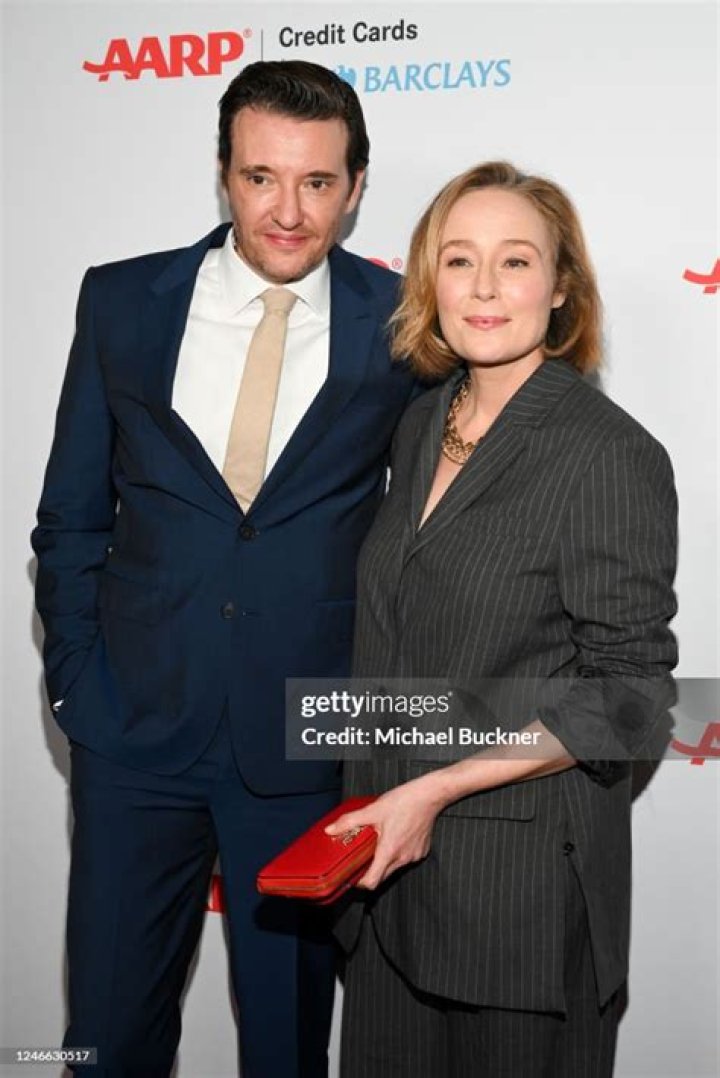 Behind The Spotlight: The Life Of Jennifer Ehle And Michael Ryan
