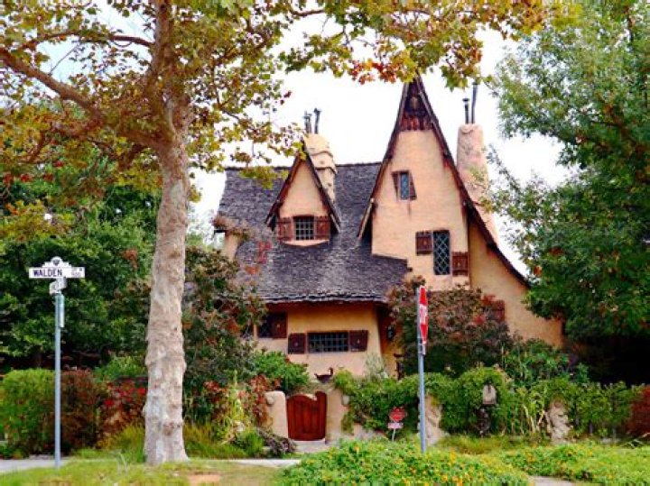 	Best places to Trick Or Treat	