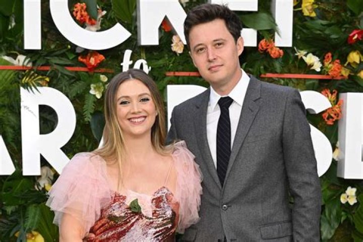 Billie Lourd - Career, Bio, Married, Age, Net Worth, Height, Facts