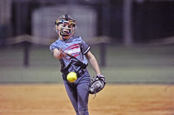 	Bombers complete perfect 10-0 Boca Rec softball season with title win	
