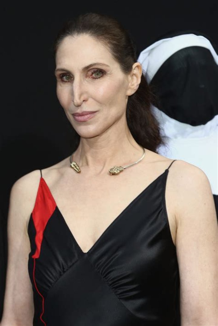 Bonnie Aarons Net Worth 2024