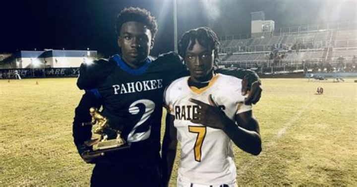 	BRASWELL LEADS WELLINGTON PAST PAHOKEE	
