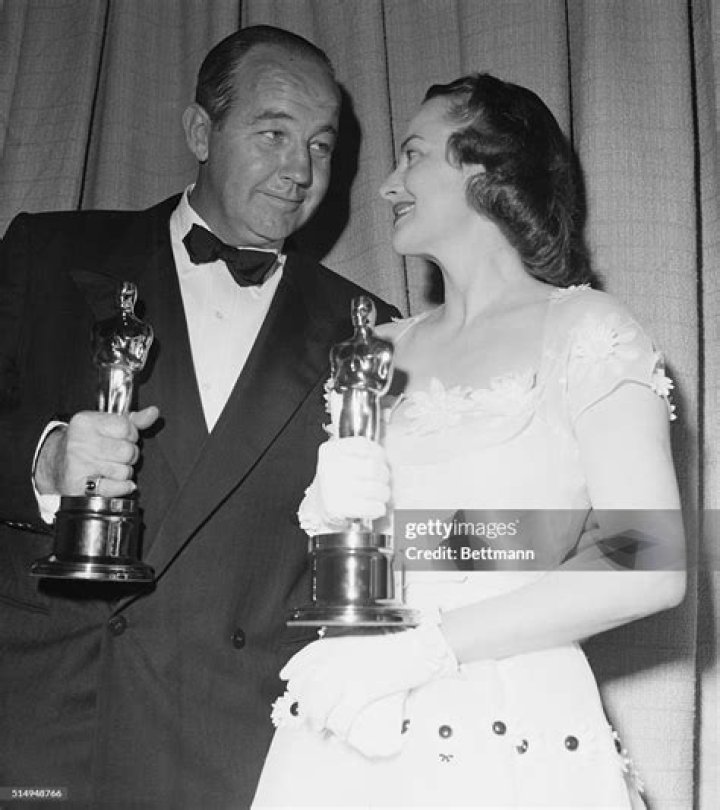 	BRODERICK CRAWFORD, 74; WAS OSCAR-WINNING ACTOR	