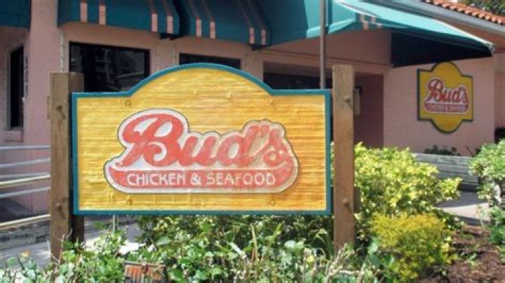 	Bud’s, a Palm Beach County fried chicken staple, closes West Palm Beach location	