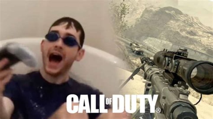 Call of Duty trickshotter hits absurd MW2 clip while literally underwater IRL