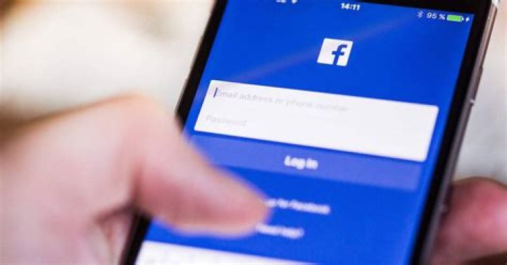 Can the Facebook App Actually Secretly Spy on You?