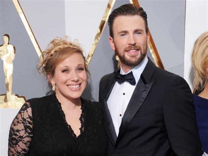 Carly Evans: Everything About Chris Evans' sister