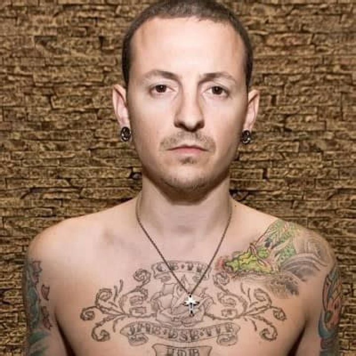 Chester Bennington - Bio, Age, Career, Net Worth, Height, Facts