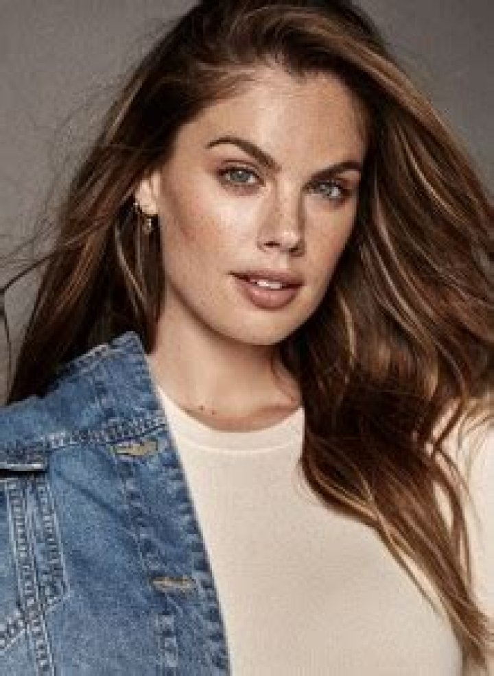 Chloe Marshall Biography
