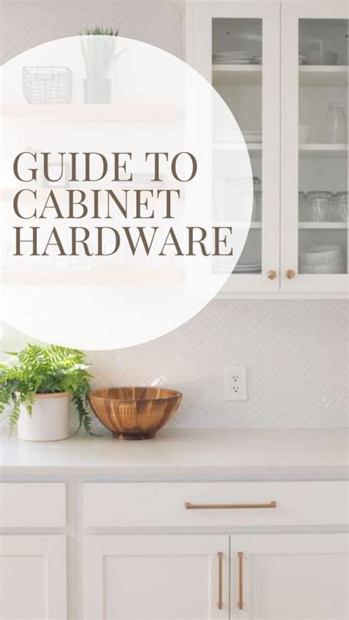 Choosing Cabinet Hardware for Your Custom Cabinetry