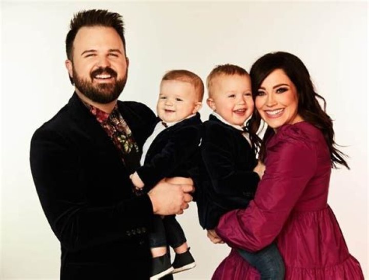 Cody Carnes Age, Wikipedia, Net Worth, Wife Kari Jobe, Height, Bio