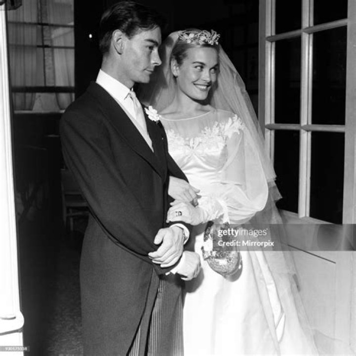 Colin Lenton Rowe: Who is Shirley Eaton's husband?