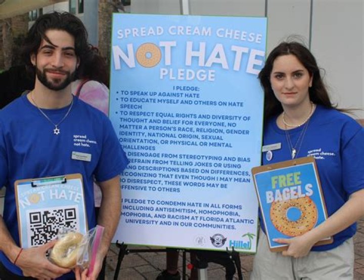 	College students spread cream cheese, not hate	
