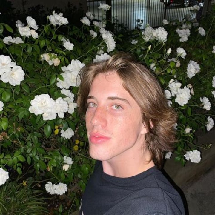 Connor Tanner Biography, Age, Girlfriend, Height, YouTube, Net worth