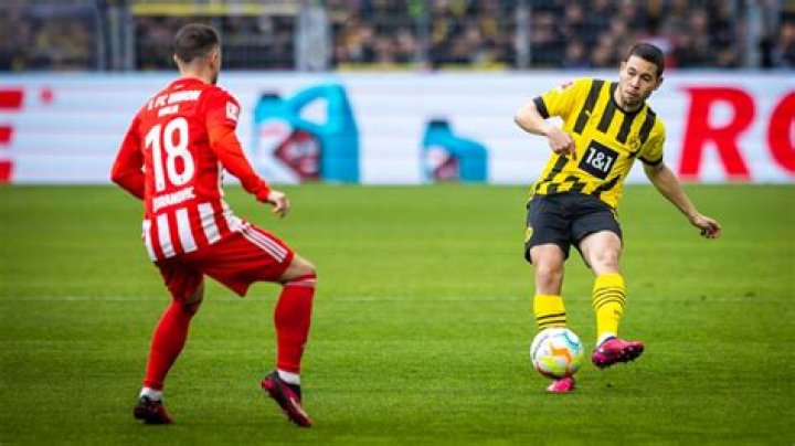 Da vorne links – 11FREUNDE