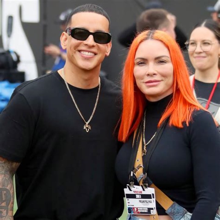 Daddy Yankee's Girlfriend: A Glimpse Into Their Relationship