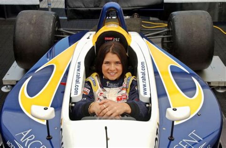 Danica Patrick to end racing career at next year's Indy 500