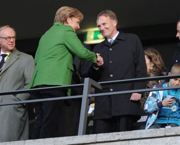 Danke Merkel! – 11FREUNDE
