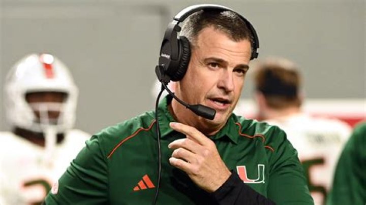 	Dave Hyde: Yesterday meets tomorrow as Mario Cristobal looks right for Hurricanes	