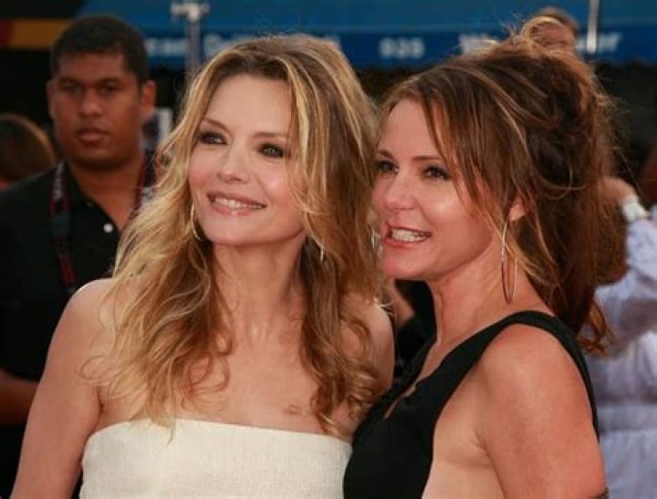 Dedee Pfeiffer - Bio, Age, Height, Net Worth, Facts, Nationality
