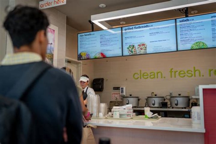 	Dining scene: Boca’s Pinon freshens its menu	