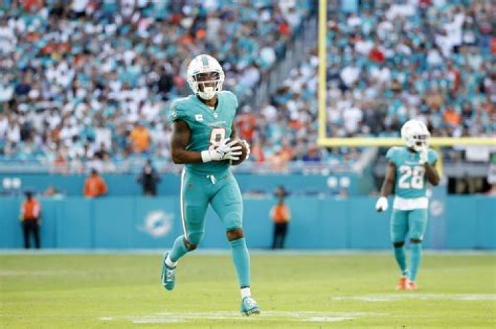 Do NFL Players pay for their own uniforms? 