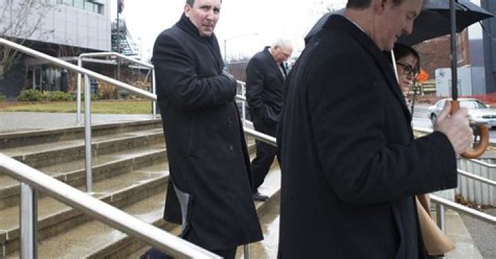	DOCTOR CLEARED OF DRUG CHARGES	