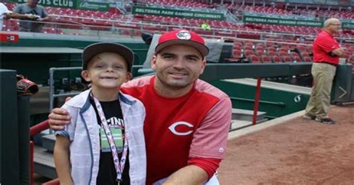 Does Joey Votto Have Family?
