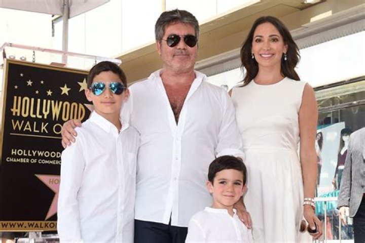 Does Simon Cowell Have Siblings?