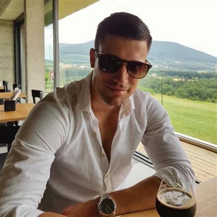 Dr. Vasilije Vujovic Age, Birthday, Family【 Wikipedia Bio 】Married, Height